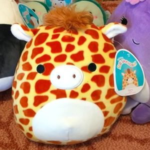 8” Gary the Giraffe Squishmallow